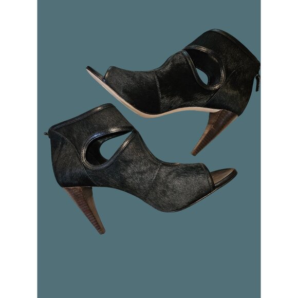 Elie Tahari Isadora Genuine Calf Hair Peep-Toe Cutout High Heel Booties 10.5 M - Picture 5 of 13